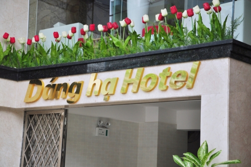 Khách sạn Dáng Hạ
